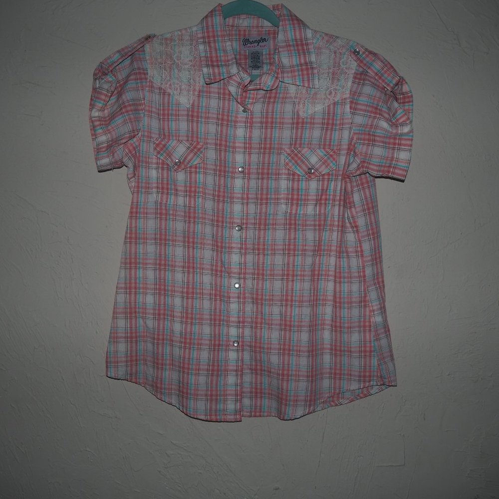 wrangler pearl snap shirt with lace